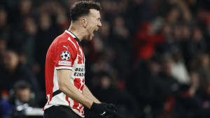Perišić PSV uporno vuče za nos, pa su ga odlučili zamijeniti i to igračem koji je "isti kao on"