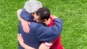 Kao da je znao šta se sprema - Pogledajte kako je Calhanoglu nedavno “ispratio” Mirceu Lucescua
