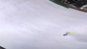 Ski-skokovi: Nezgodan pad ukrajinskog takmičara, a onda su ga pogledale sve sreće svijeta