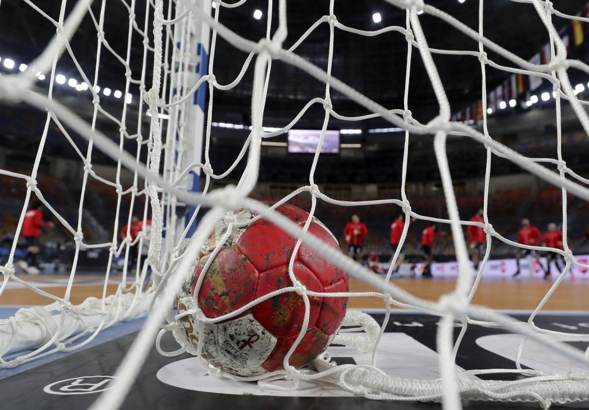 Veliki skandal trese Srbiju! EHF doživotno suspendovao sudije zbog namještanja utakmica! Veliki skandal trese Srbiju! EHF doživotno suspendovao sudije zbog namještanja utakmica!