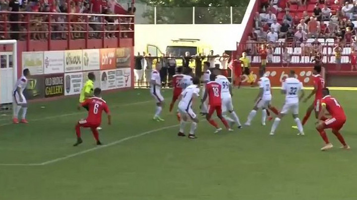 Zvonić laktom "unakazio" Horića