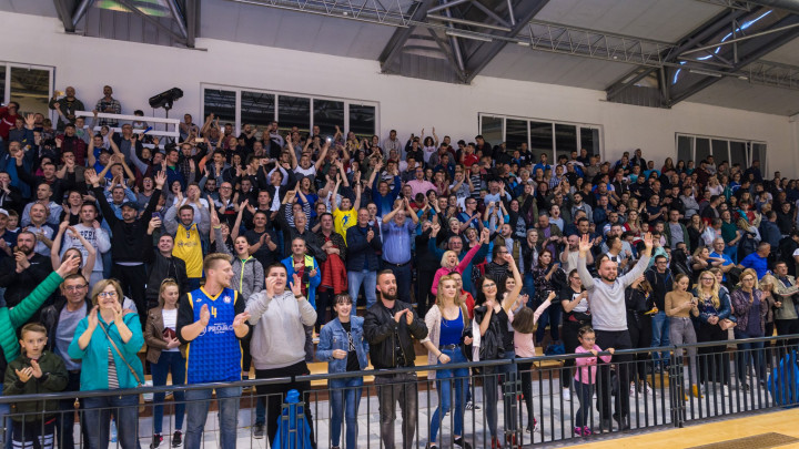 Noć za pamćenje u Donjem Vakufu: Promo na krilima navijača do velikog finala