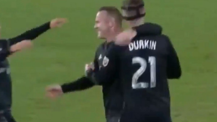 Da i današnja djeca znaju ko je Wayne Rooney: Magija legende u MLS ligi!