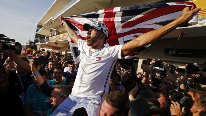 Lewis Hamilton želi 55 miliona eura godišnje!