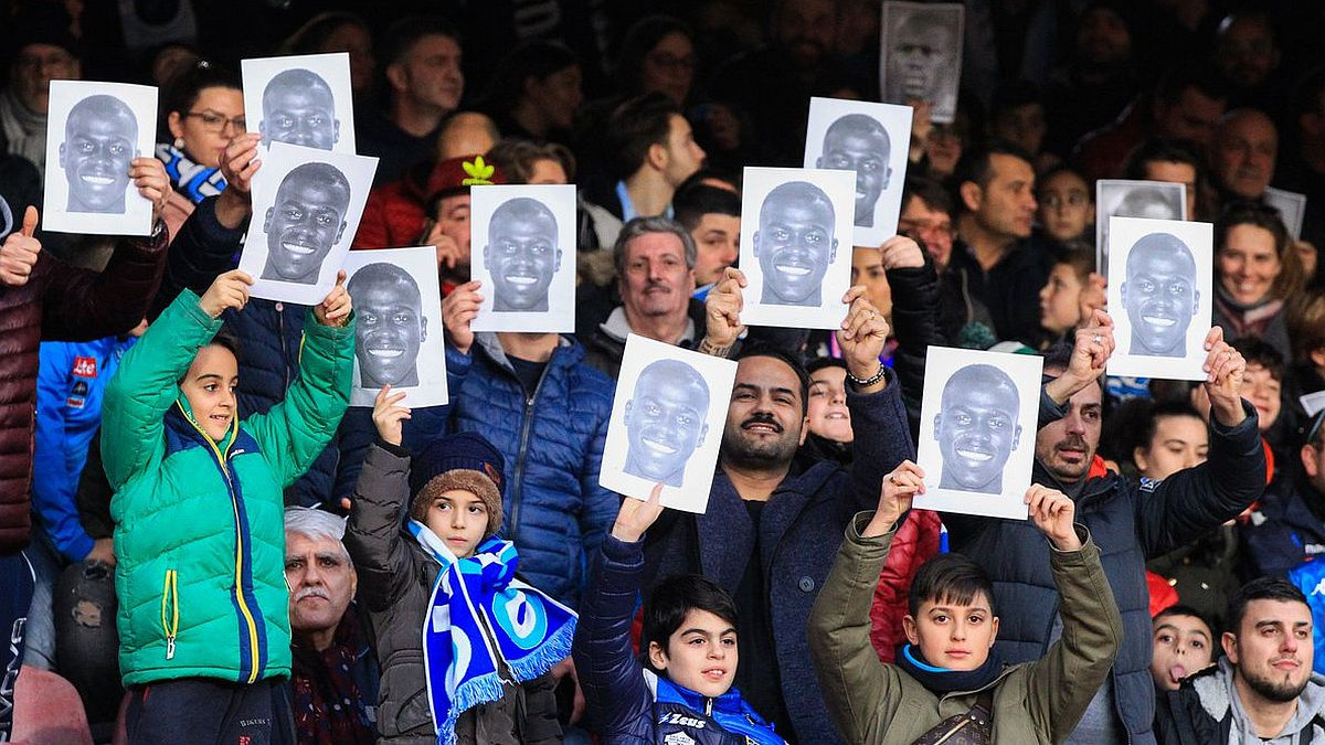 Navijači Napolija pružili podršku Koulibalyju i oduševili fudbalski svijet 