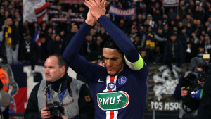 Cavani se pozdravio sa igračima PSG-a