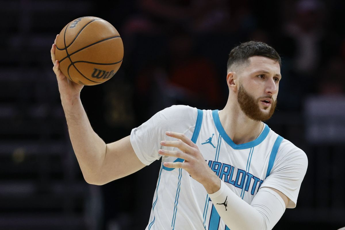 Nurkić ponovo van terena Nurkić ponovo van terena