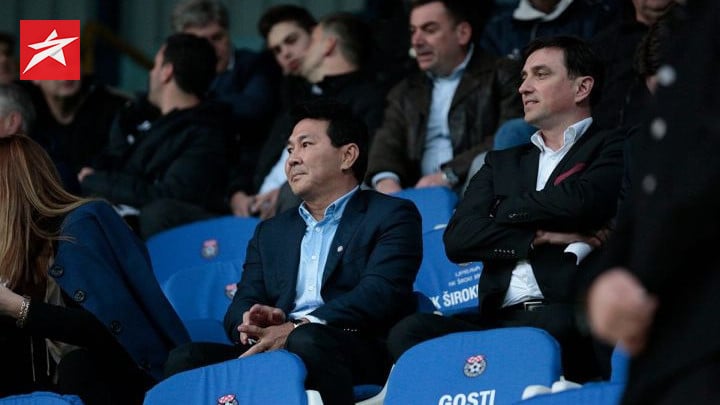 Novi većinski vlasnik upravljačkih prava FK Sarajevo utakmicu posmatra sa tribina Pecare