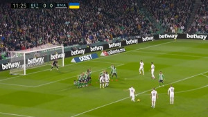 Benzema zabio gol života iz slobodnjaka, a onda je stigao šokantan poziv iz VAR sobe
