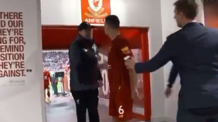 Klopp u tunelu trčao za Lovrenom i pokazao u kakvom su odnosu