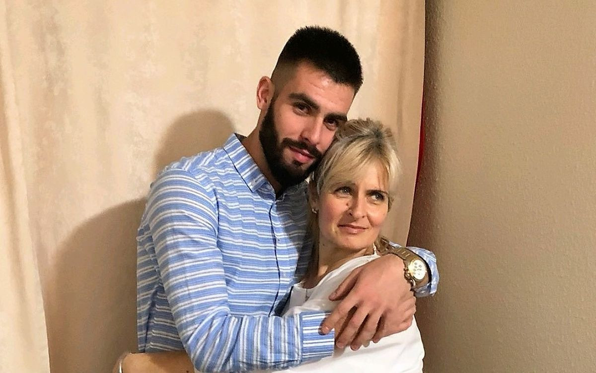 Fudbaler koji je bolesnoj majci spasio život od hrvatskog sudije dobio psovke koje lome srca