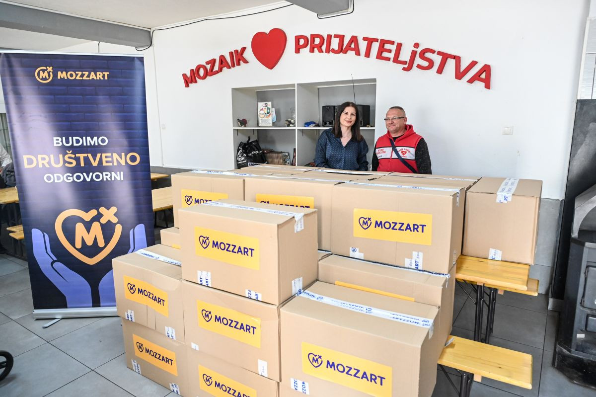 Uoči praznika: Donacija iz Mozzarta za javnu kuhinju "Mozaik prijateljstva" Uoči praznika: Donacija iz Mozzarta za javnu kuhinju "Mozaik prijateljstva"
