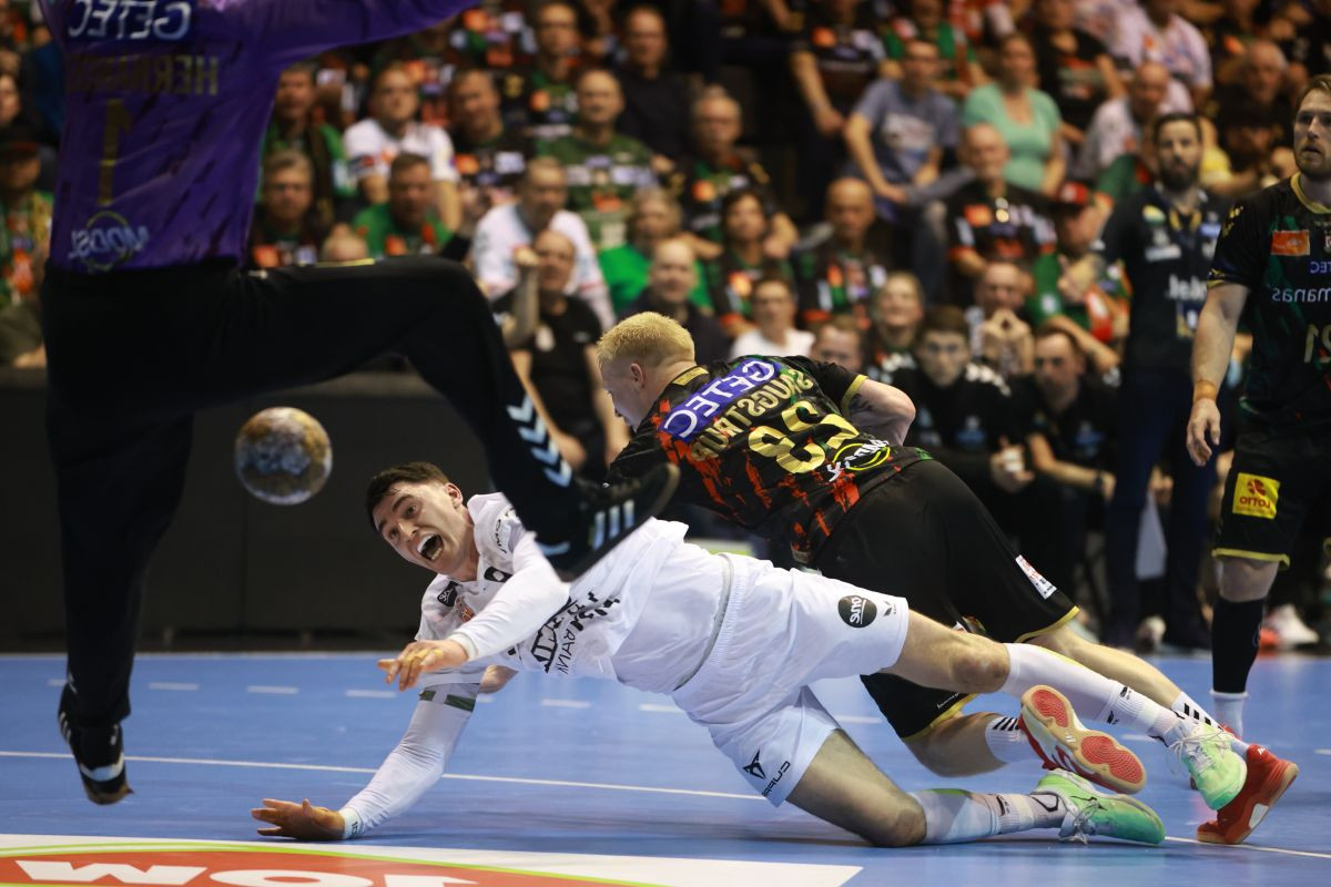 Magdeburg šokirao Veszprem i slavio u Mađarskoj! Magdeburg šokirao Veszprem i slavio u Mađarskoj!