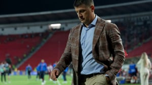 Ono što je večeras napravio Vladan Milojević zaprepastilo je navijače Zvezde: "Ovo je skandalozno"