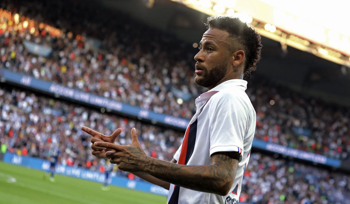 Novi napad na Neymara: Jasna poruka ispisana pred stadionom PSG-a