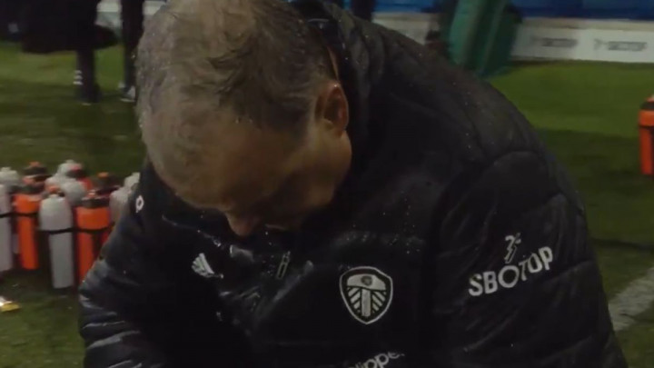 Sudija je svirao kraj, Bielsa je čučao, a onda je primjetio da mu iza leđa prilazi Pep...