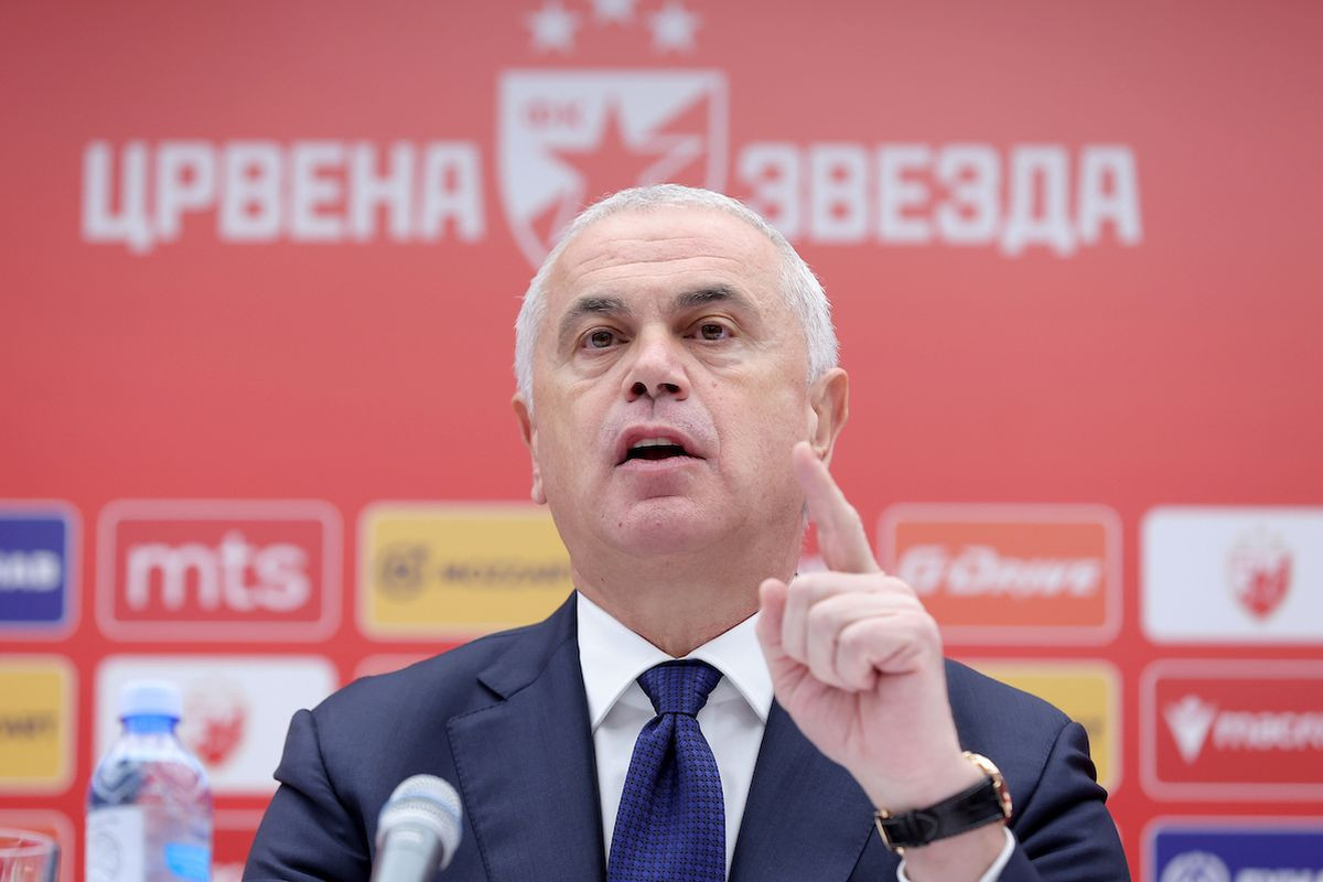 Zvezdan Terzić još jednom pokazao da je apsolutni vladar srpskog fudbala - Odluka je šokirala sve! Zvezdan Terzić još jednom pokazao da je apsolutni vladar srpskog fudbala - Odluka je šokirala sve!