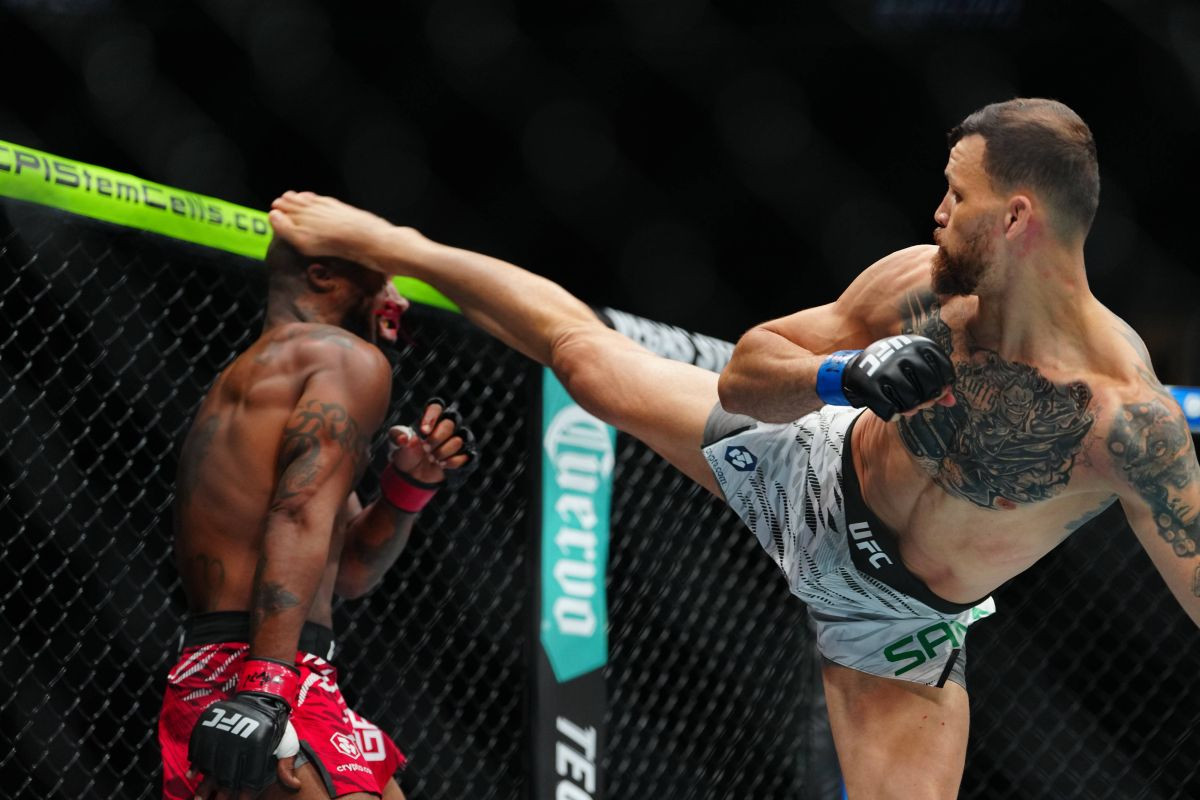 Svijet je svjedočio brutalnom nokautu u UFC-u: "Jedan od najboljih u historiji" Svijet je svjedočio brutalnom nokautu u UFC-u: "Jedan od najboljih u historiji"