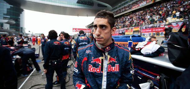 Buemi ostaje test vozač Red Bulla