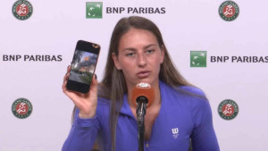 Djevojko, odakle ti sva ta hrabrost? Pogledajte šta je Marta Kostyuk napravila nakon meča 