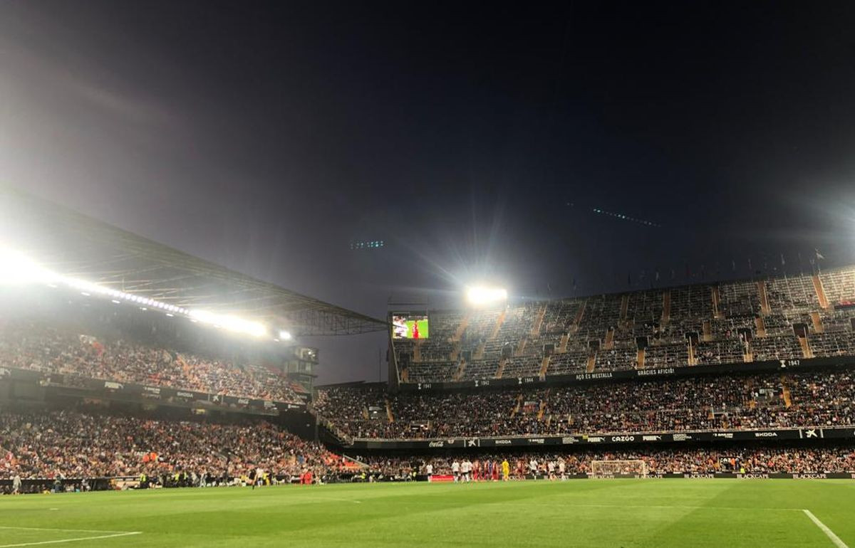 Žalosna noć za 40.000 ljudi: Kultni stadion, slavni klubovi i derbi za opstanak su donijeli baš sve