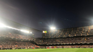 Žalosna noć za 40.000 ljudi: Kultni stadion, slavni klubovi i derbi za opstanak su donijeli baš sve