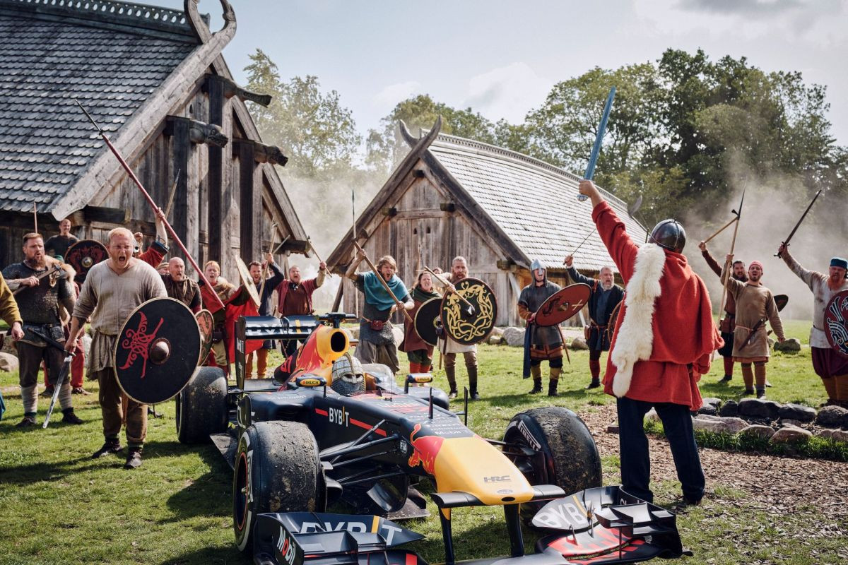 David Coulthard u bolidu Formule 1 ostvario lude ideje fanova u Skandinaviji