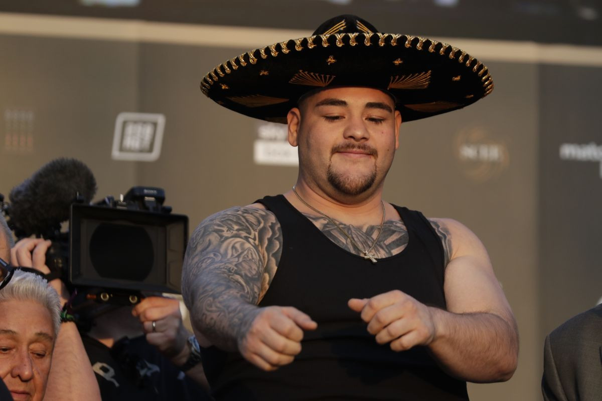 Čuveni debeljuca više ne liči na sebe - Andy Ruiz se 'prepolovio', izgleda nestvarno Čuveni debeljuca više ne liči na sebe - Andy Ruiz se 'prepolovio', izgleda nestvarno