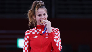 Matea Jelić poručila da želi proslaviti zlato uz godišnjicu 'Oluje', pa dobila brutalne uvrede