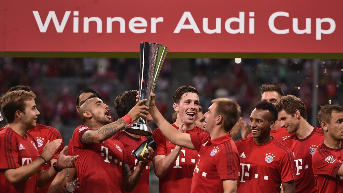 Spektakl u julu u Minhenu, ali jedna ekipa "bode" oči: Otkud oni u društvu Bayerna i Reala?