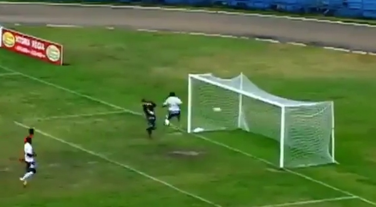 Ovaj autogol nikada nećete zaboraviti jer će dugo biti dio smiješne strane sporta
