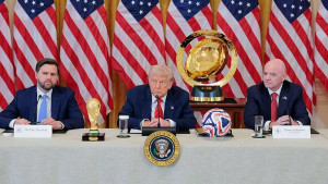 Trump u Bijeloj kući iznenađen pitanjem o Rusiji, pa se okrenuo Infantinu: "Je li to istina?"