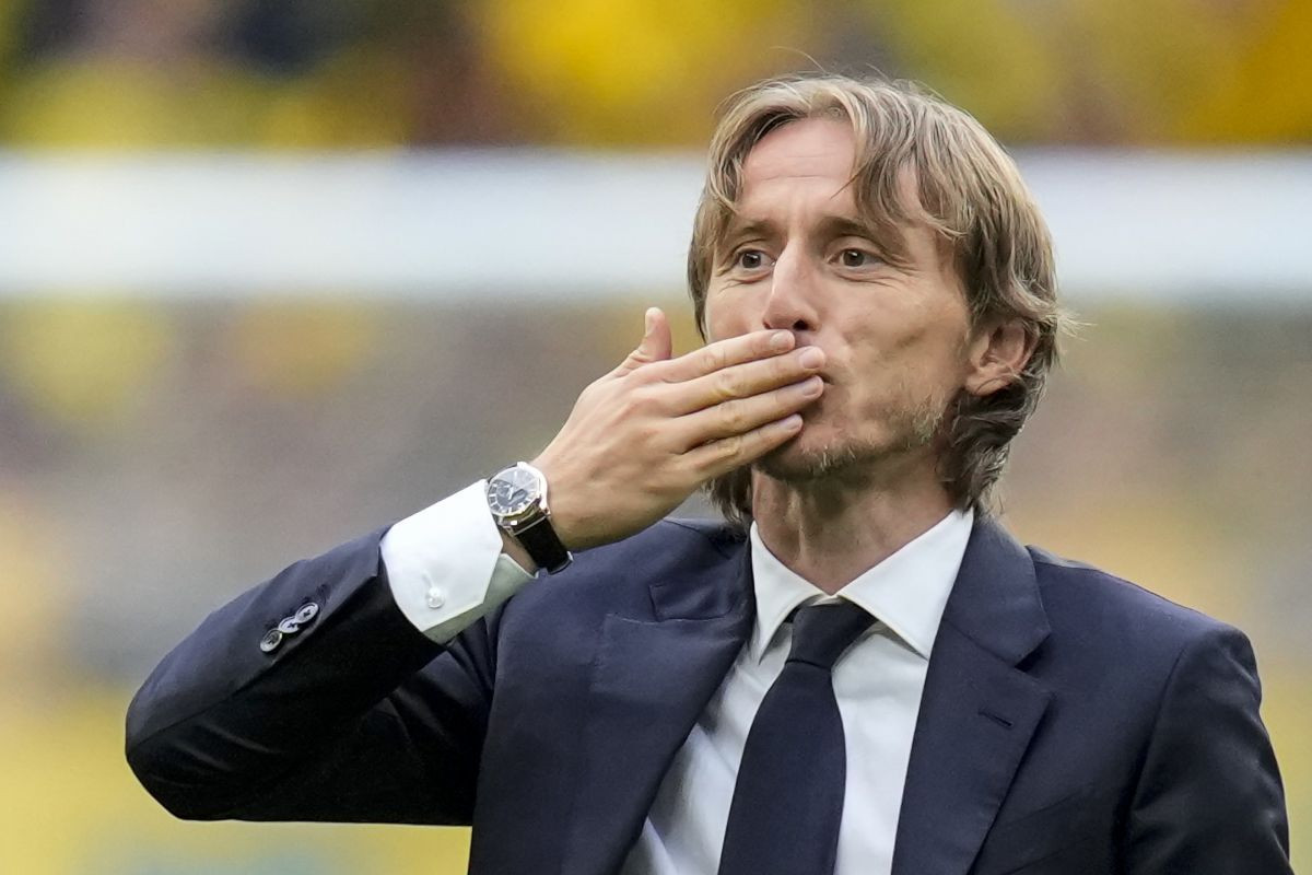 Luka Modrić se sutra priključuje reprezentaciji, jedan podatak digao na noge cijelu Hrvatsku! Luka Modrić se sutra priključuje reprezentaciji, jedan podatak digao na noge cijelu Hrvatsku!