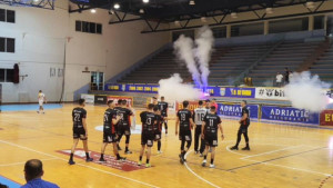 Sloboda upisala četvrti vezani poraz, Izviđač pregazio Gračanicu