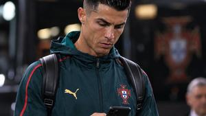 Ronaldo napustio reprezentaciju Portugala, pa se odmah dočepao mobitela: "Istinu ću reći..."