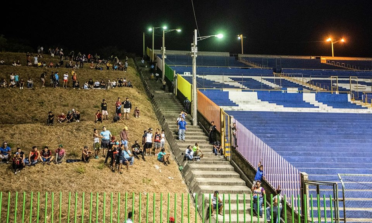 Fotografija sa jednog od posljednjih fudbalskih bastiona obilazi svijet
