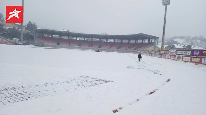 Stadion Tušanj prekriven snijegom Stadion Tušanj prekriven snijegom