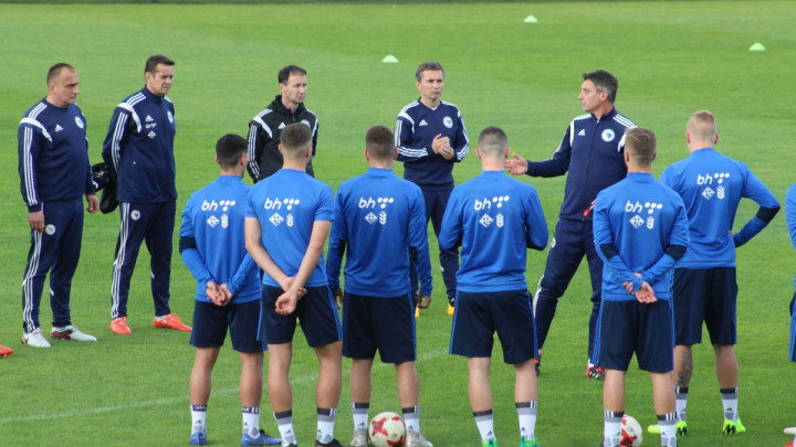 Mlada reprezentacija BiH u dobrom raspoloženju odradila trening u Zenici