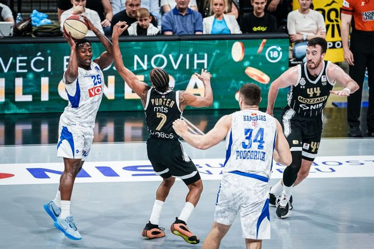 Partizan poveo protiv Budućnosti, fenomenalna partija Kenana Kamenjaša