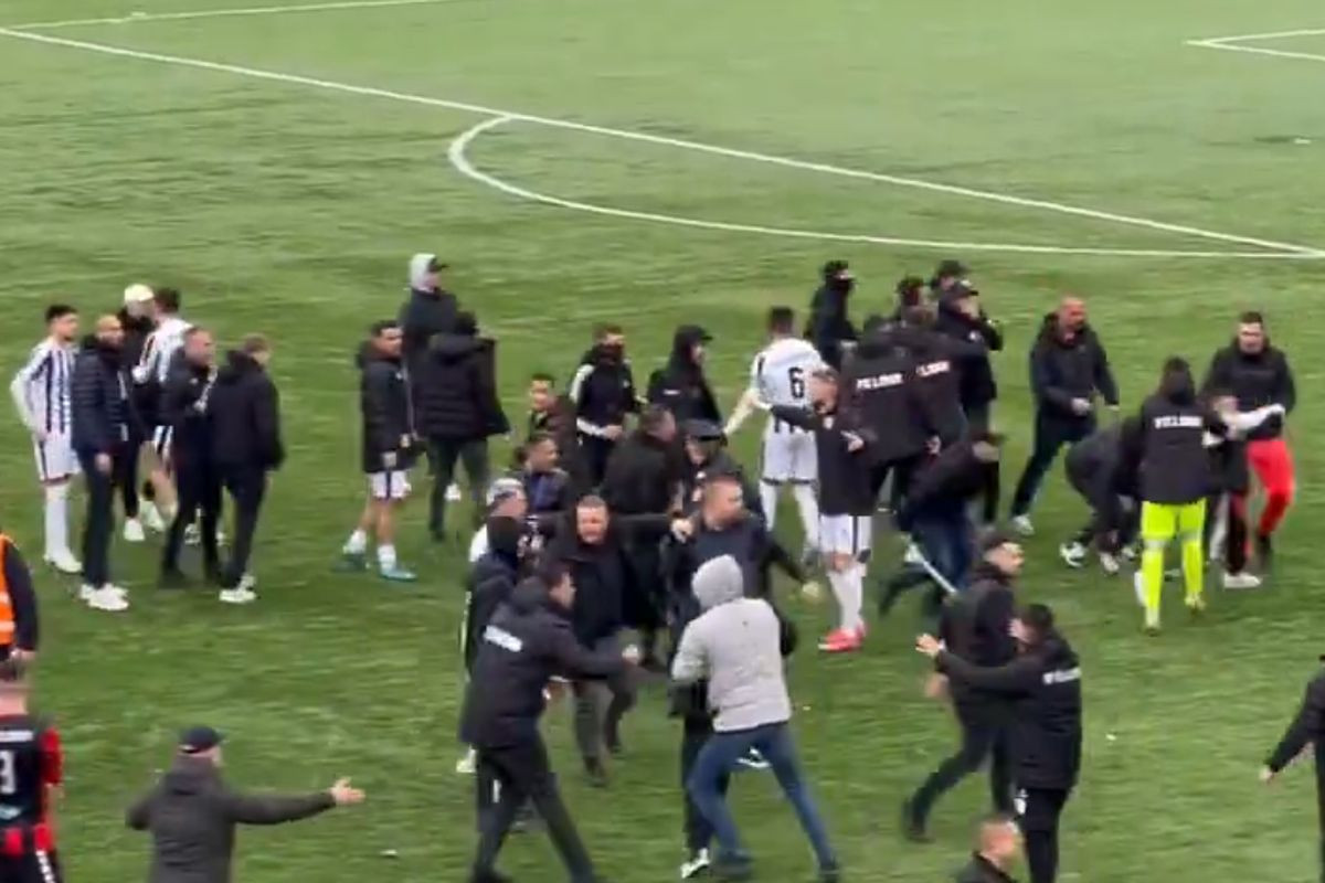 U Srbiji uživaju zbog nezapamćenih scena sa Kosova: "Eto kakvi su to ljudi" U Srbiji uživaju zbog nezapamćenih scena sa Kosova: "Eto kakvi su to ljudi"