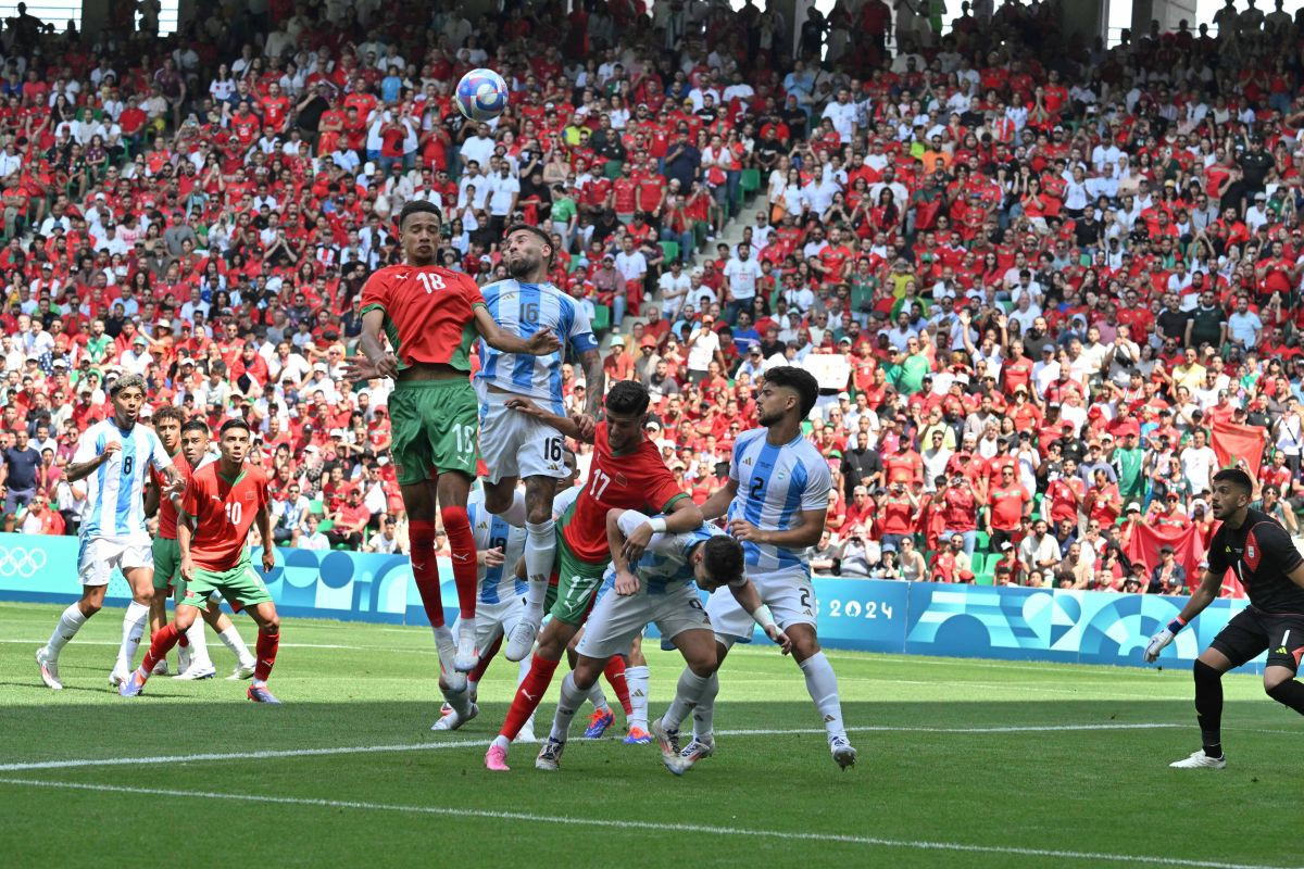 Nestvaran gol Medine u 106. minuti spasio Argentinu protiv Maroka na startu Olimpijskih igara Nestvaran gol Medine u 106. minuti spasio Argentinu protiv Maroka na startu Olimpijskih igara