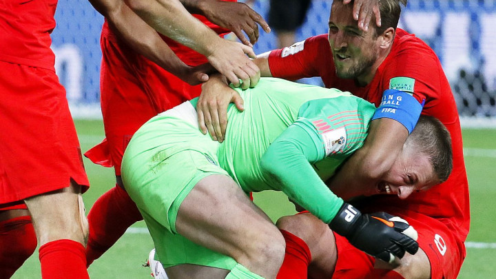Bruka Gordi Albion: Reprezentativac Engleske u uličnoj tuči!
