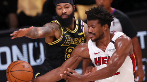 Triple-double Butlera, Melo junak Portlanda, Curry opet šuterski raspoložen