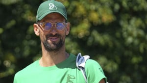 Srbi večeras brane Novaka, čovjek hijena krenuo brutalno, pa dobio šamare za sva vremena