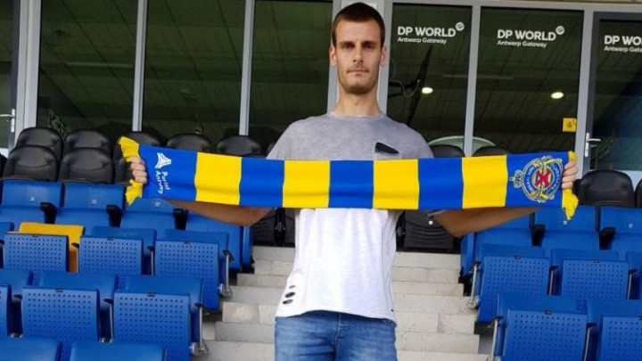 Aleksandar Vukotić potpisao za Beveren