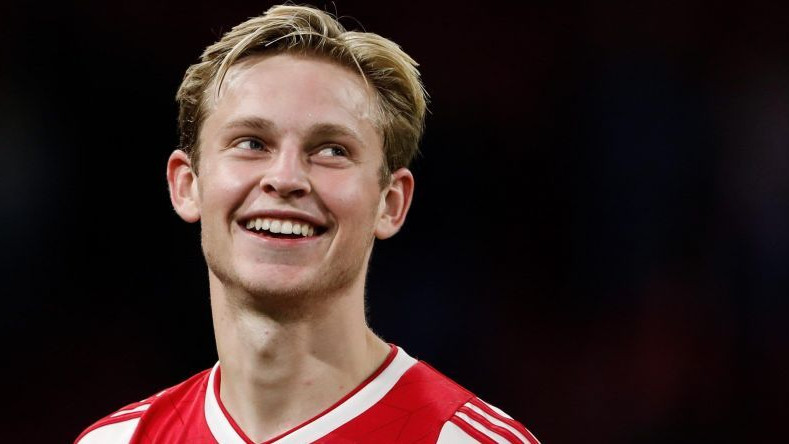 Igrači Ajaxa čestitali De Jongu transfer u Barcelonu