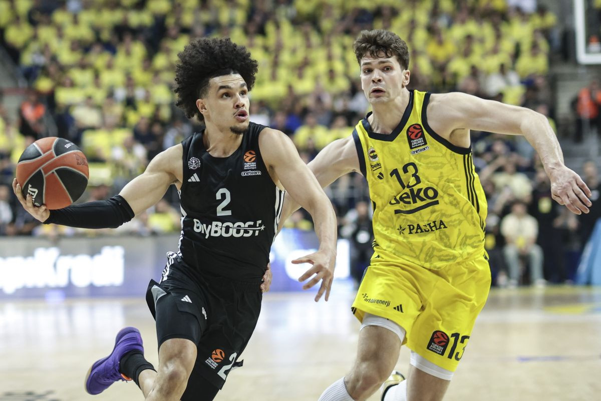 Fantastičan okršaj u Istanbulu: Fenerbahce pobijedio Paris i poveo sa 1:0 u seriji Fantastičan okršaj u Istanbulu: Fenerbahce pobijedio Paris i poveo sa 1:0 u seriji