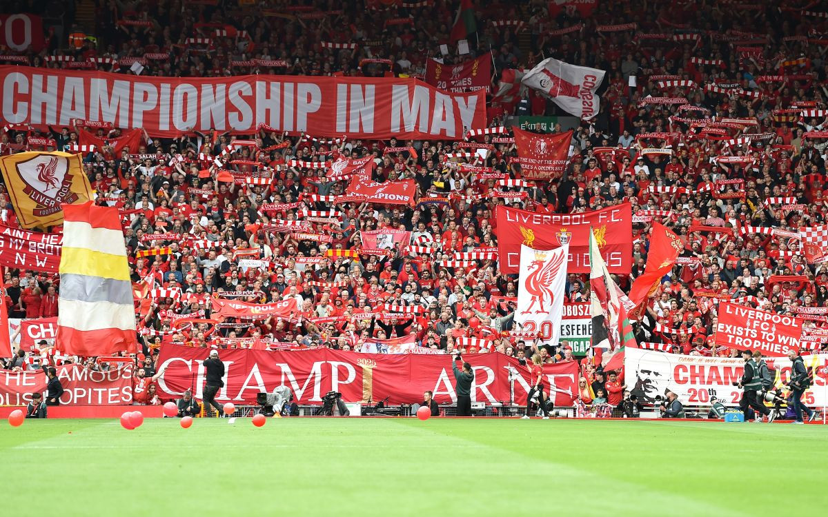 Navijači Liverpoola doživjeli "slom živaca" prateći let, ali pojačanje ljeta stiže sutra! Navijači Liverpoola doživjeli "slom živaca" prateći let, ali pojačanje ljeta stiže sutra!