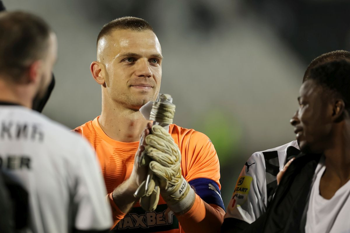 Šok u Humskoj: Partizan prodao najboljeg igrača, ponuda se nije mogla odbiti Šok u Humskoj: Partizan prodao najboljeg igrača, ponuda se nije mogla odbiti