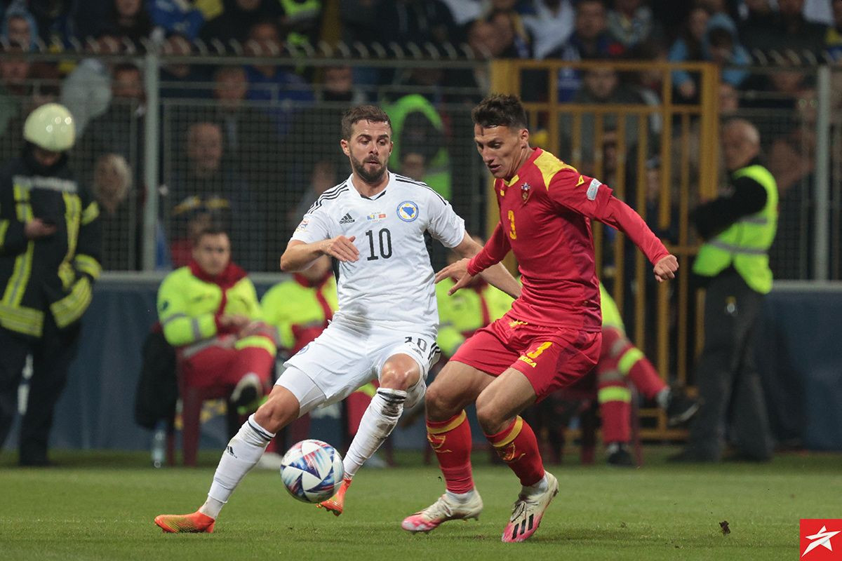 Neočekivan potez bivšeg Zmaja: Miralem Pjanić ima novi klub, po sezoni će zarađivati milion eura Neočekivan potez bivšeg Zmaja: Miralem Pjanić ima novi klub, po sezoni će zarađivati milion eura